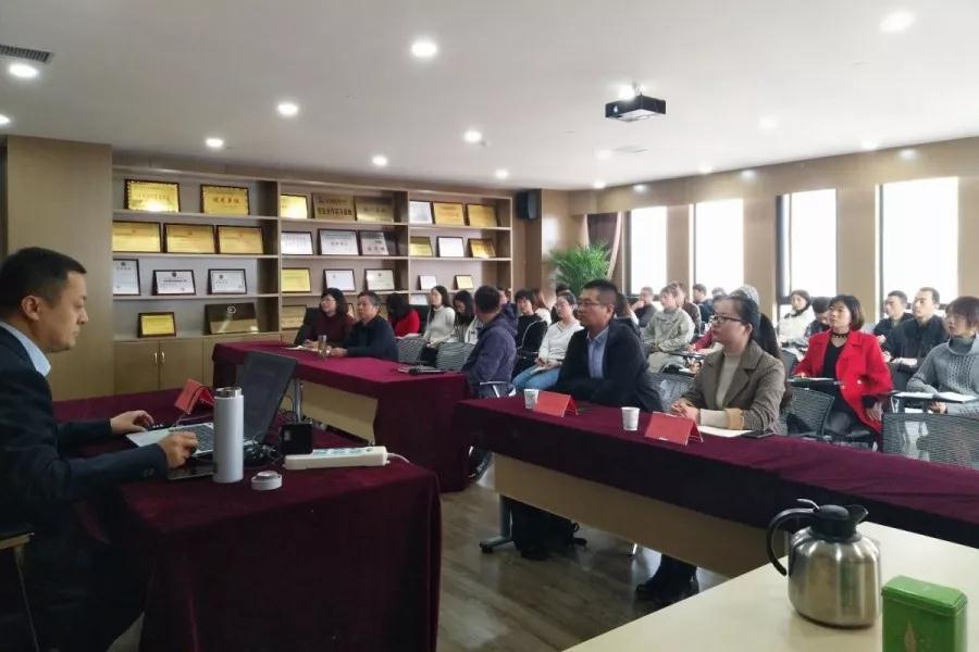 学无止境|开云官方网页版官网-开云（中国）
举办法律知识专题培训